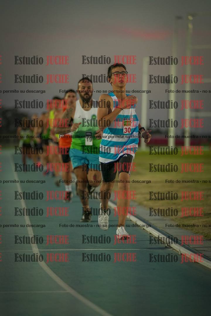 Fotos de los 3000 m llanos de varones