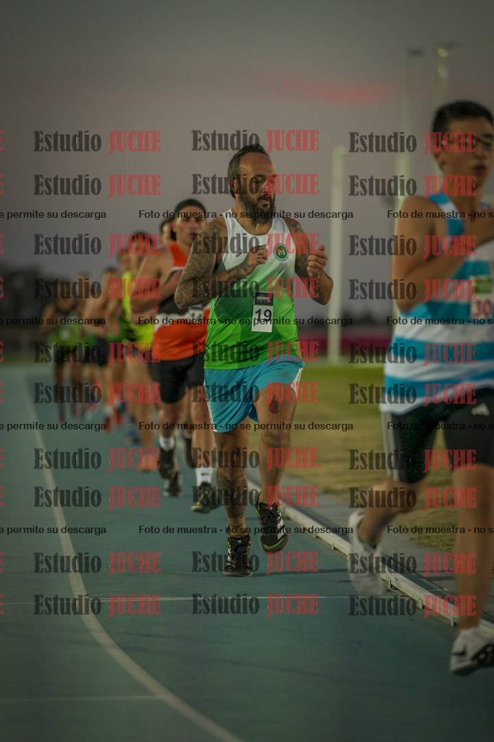 Fotos de los 3000 m llanos de varones