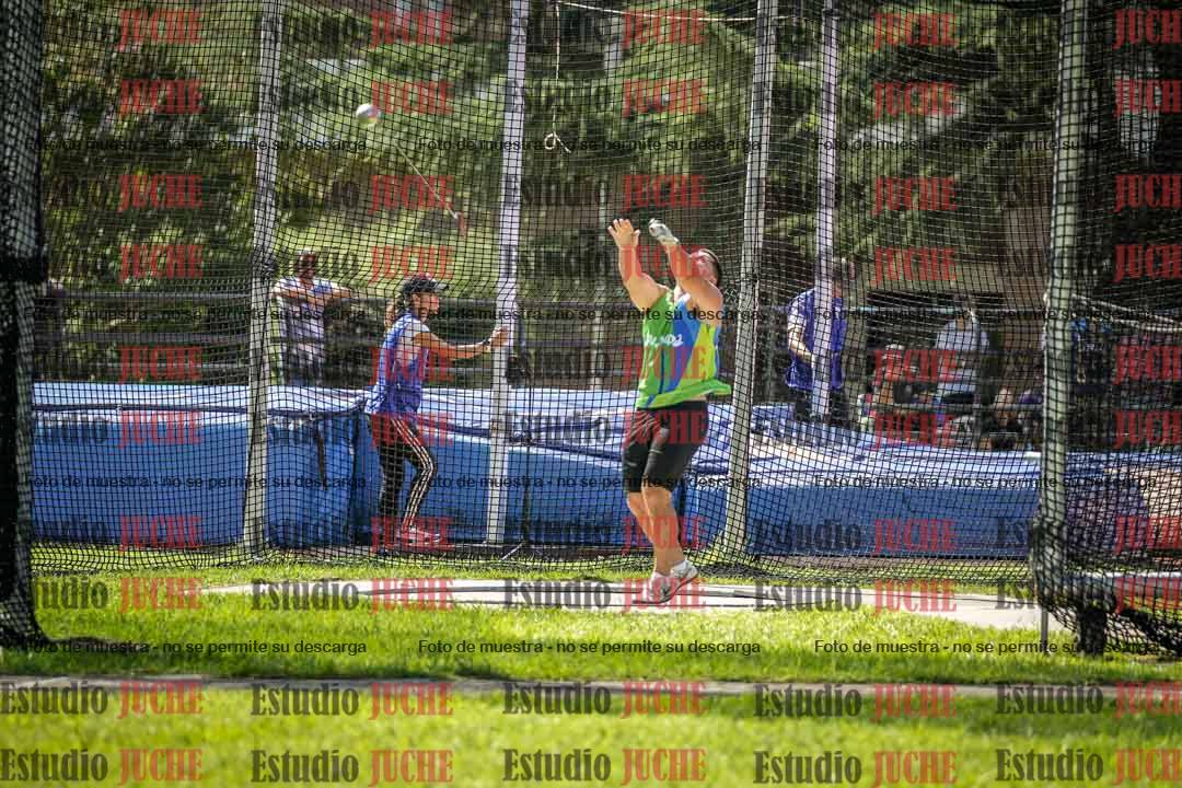 Fotos del lanzamiento de martillo de varones