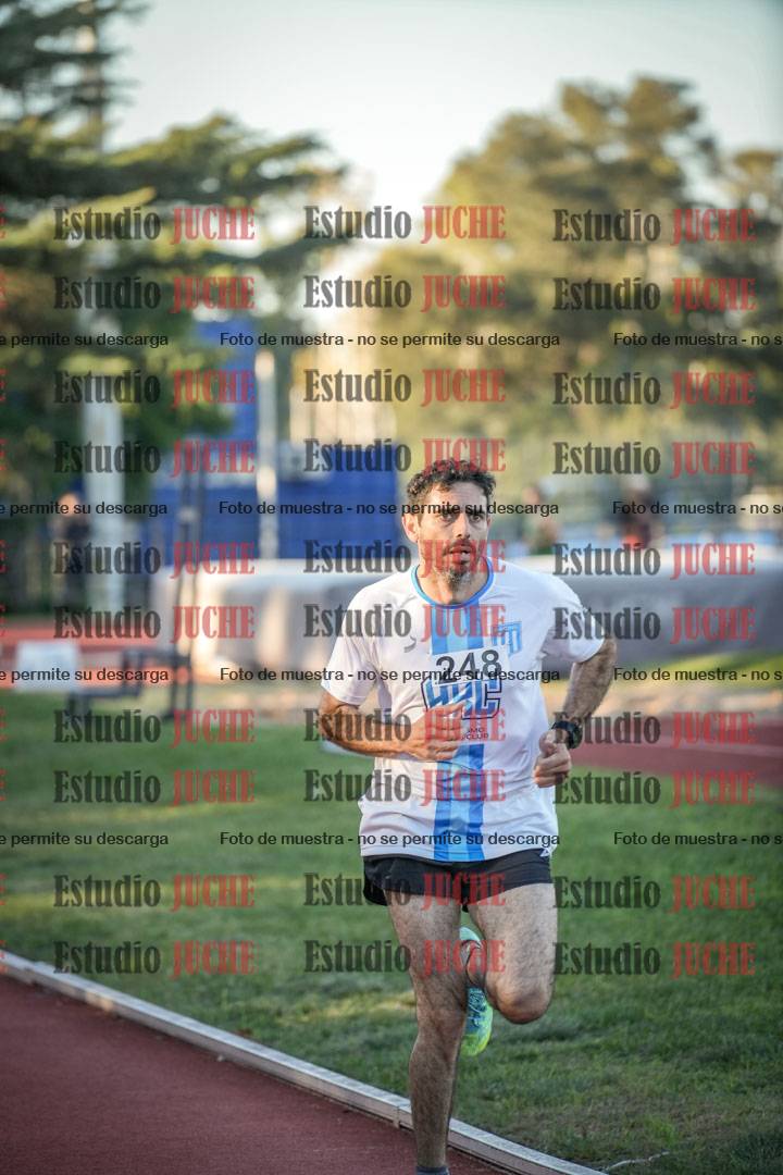 Fotos de los 3000 m llanos de varones