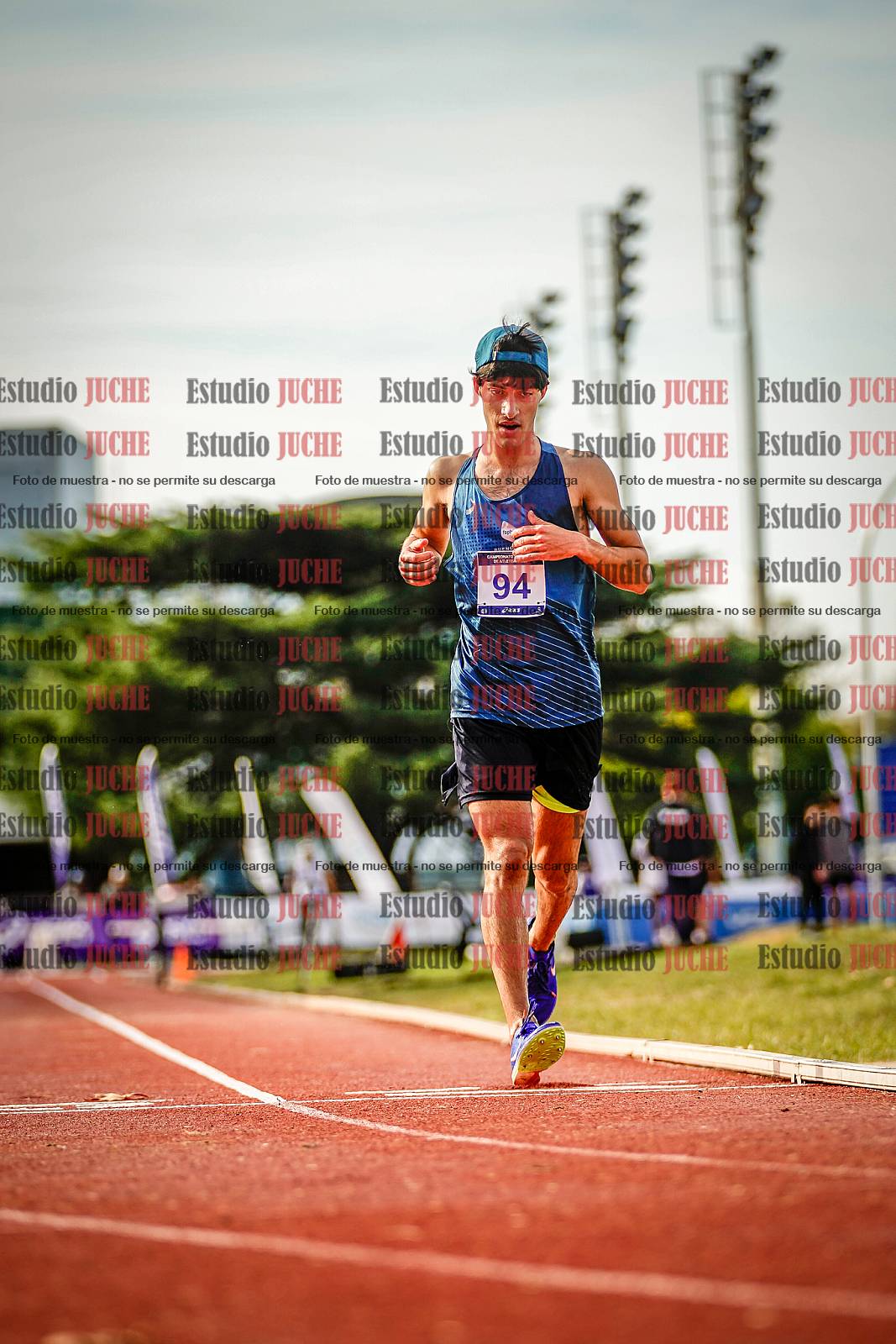 Fotos de los 3000 m con obstáculos de varones