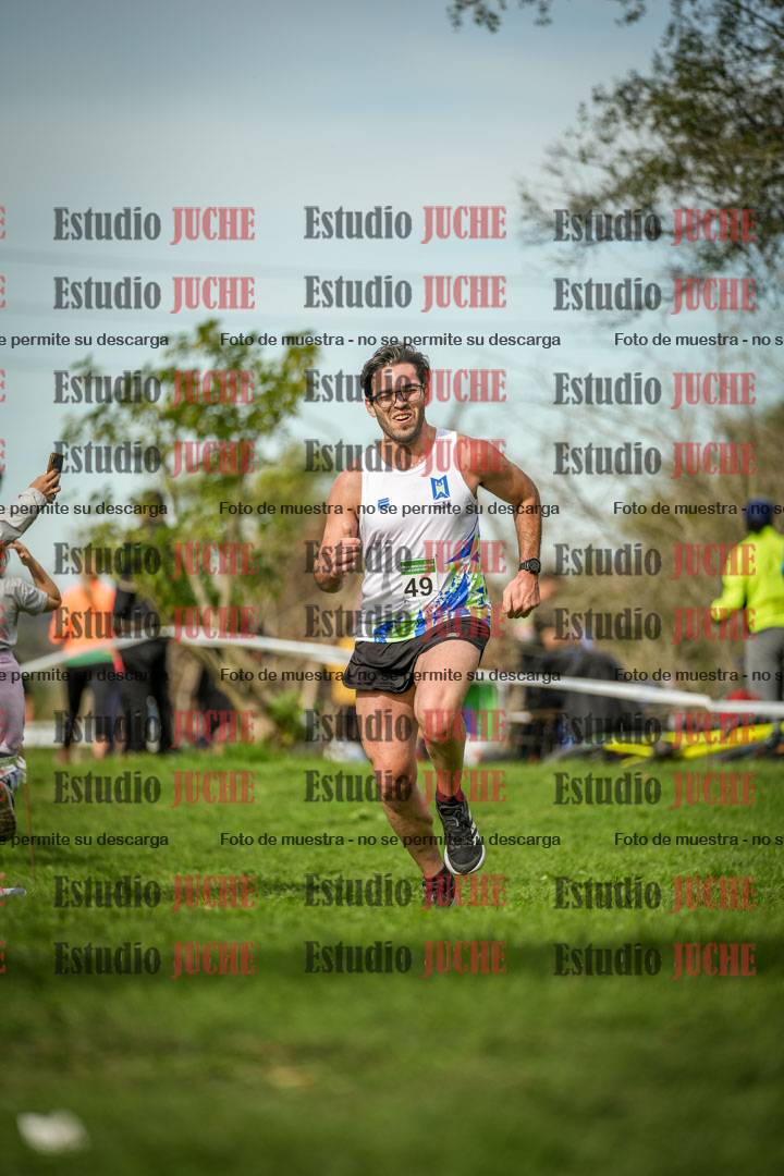 Fotos de la llegada del cross de 8000 m