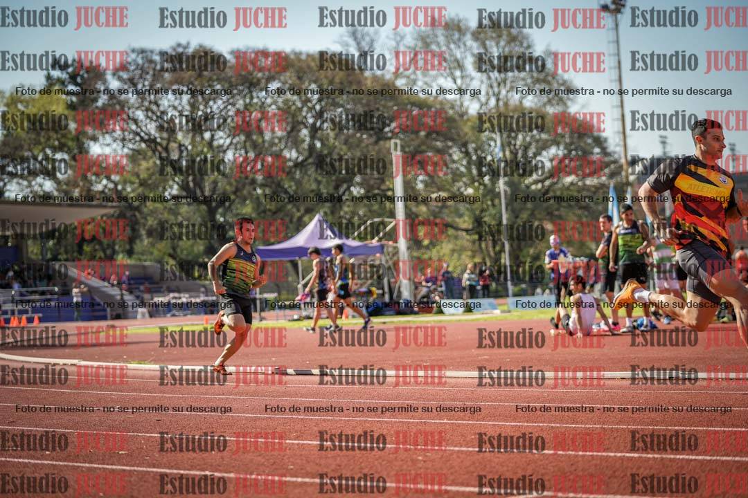 Fotos de los 400 m llanos de varones