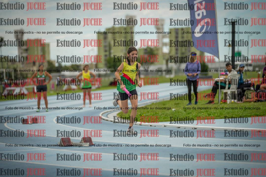 Fotos de las postas 4x200 m llanos de mujeres