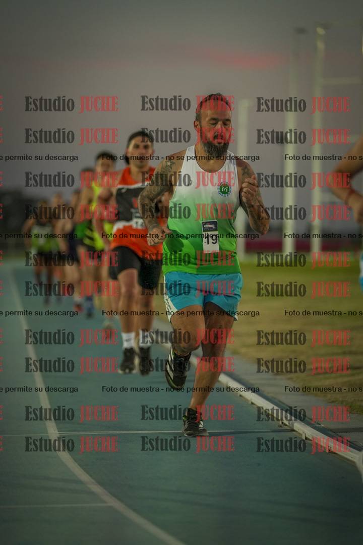 Fotos de los 3000 m llanos de varones