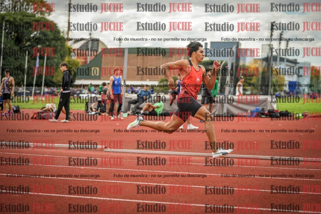 Fotos de los 400 m llanos de varones