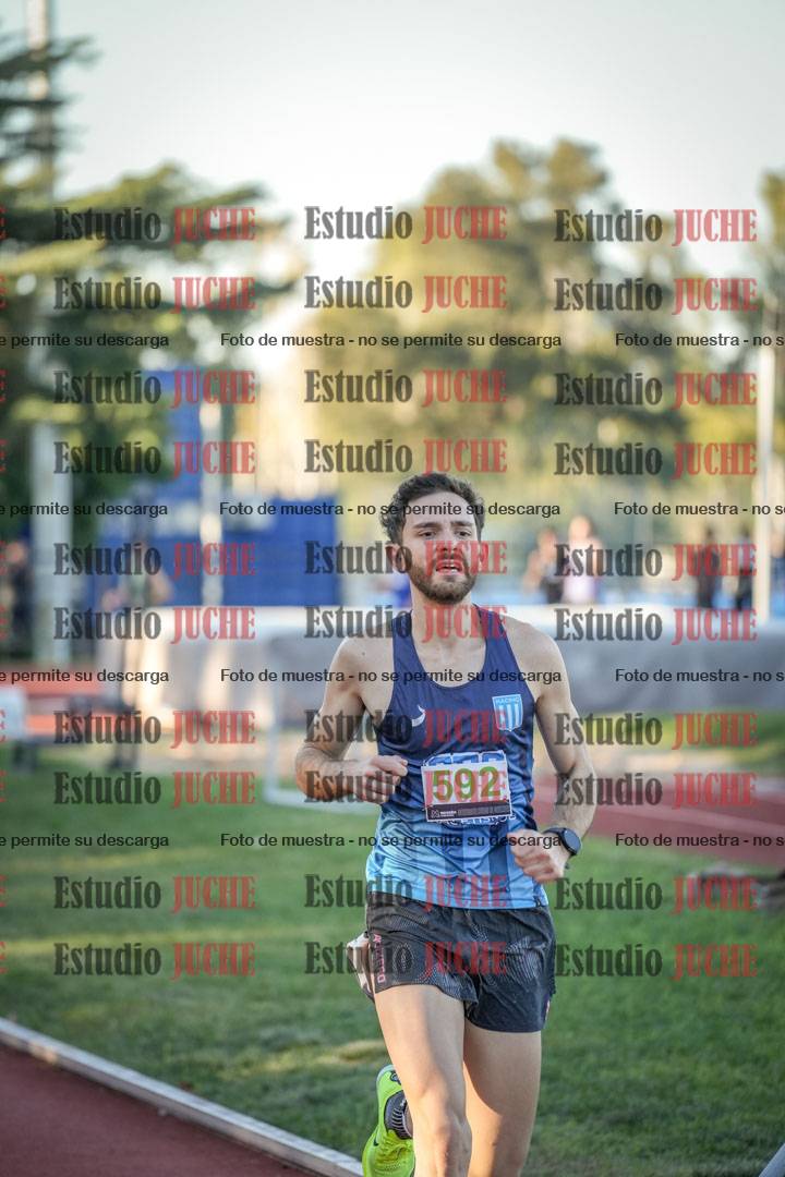Fotos de los 3000 m llanos de varones