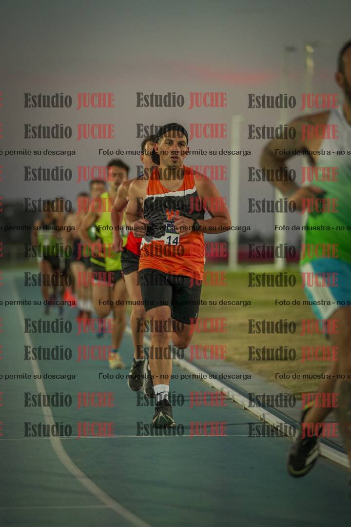 Fotos de los 3000 m llanos de varones