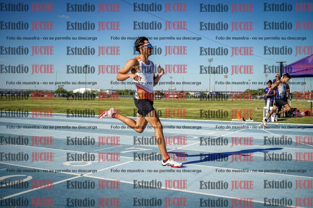 Fotos de los 400 m llanos de varones