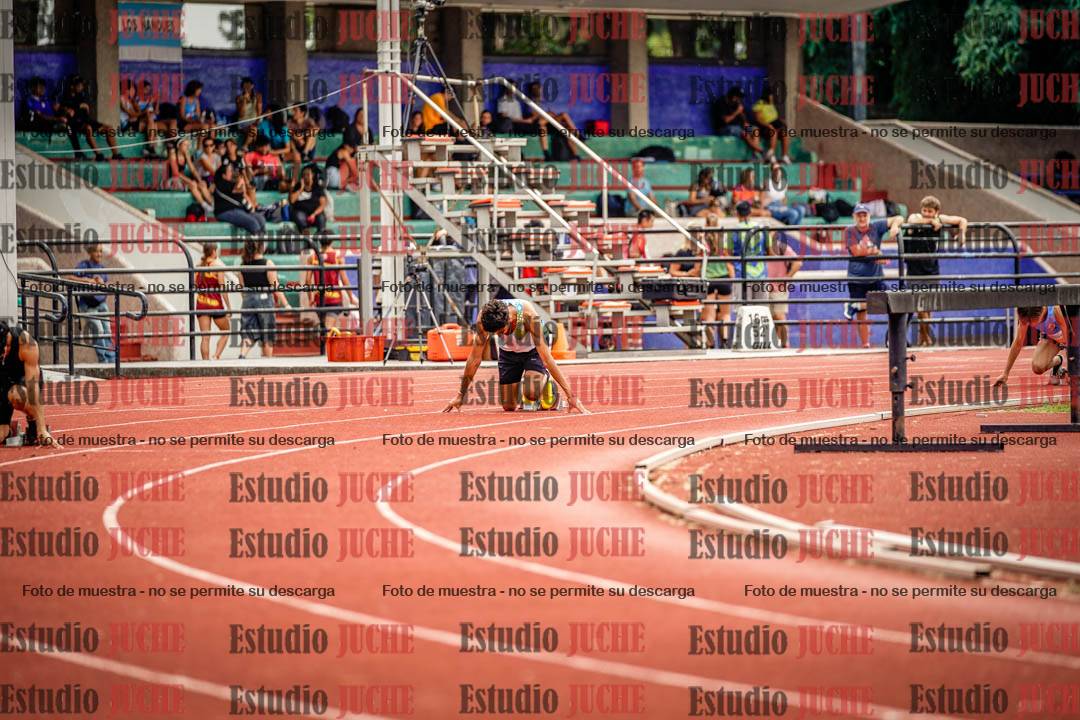 Fotos de los 400 m con vallas de varones