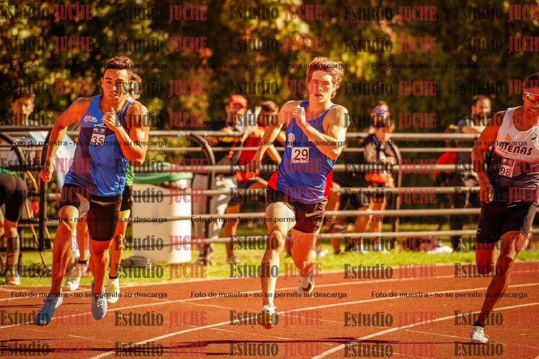 Fotos de los 800 m llanos de varones