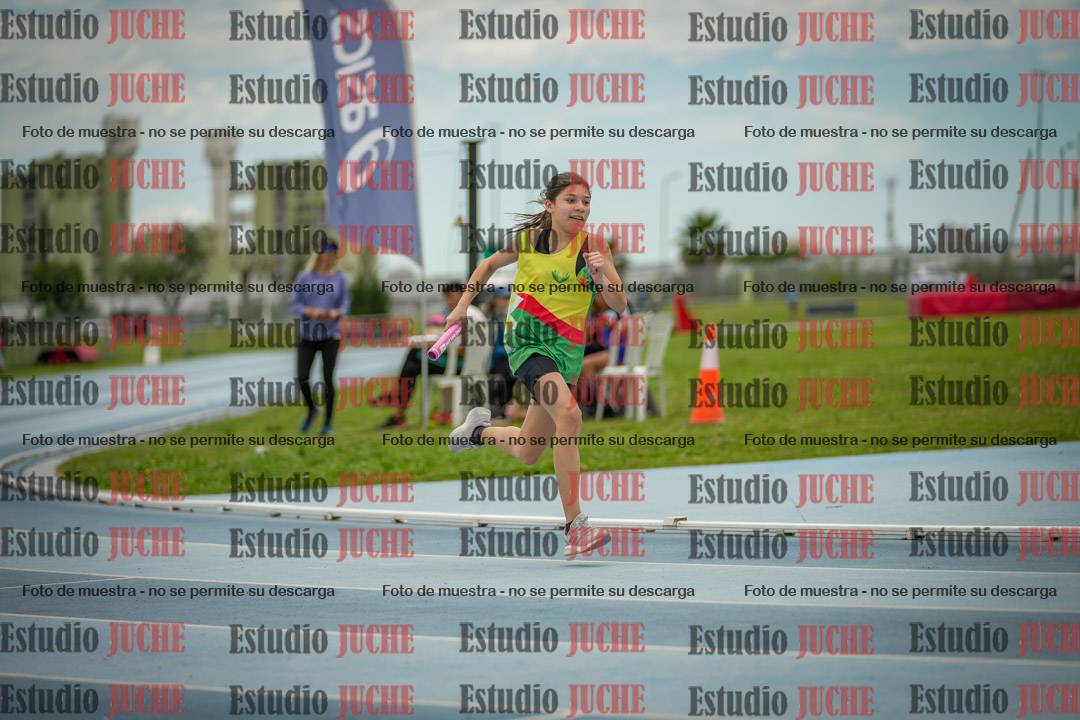 Fotos de las postas 4x200 m llanos de mujeres