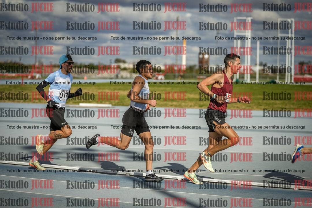 Fotos de los 5000 m llanos de varones