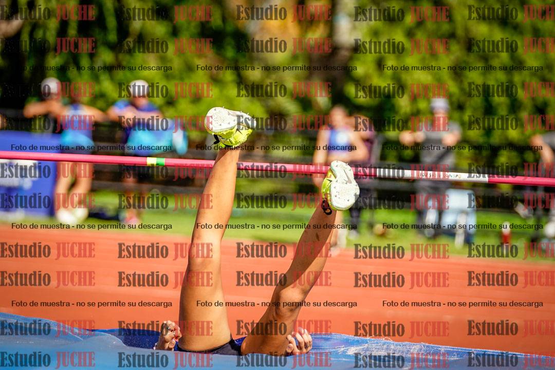 Fotos del salto en alto de mujeres