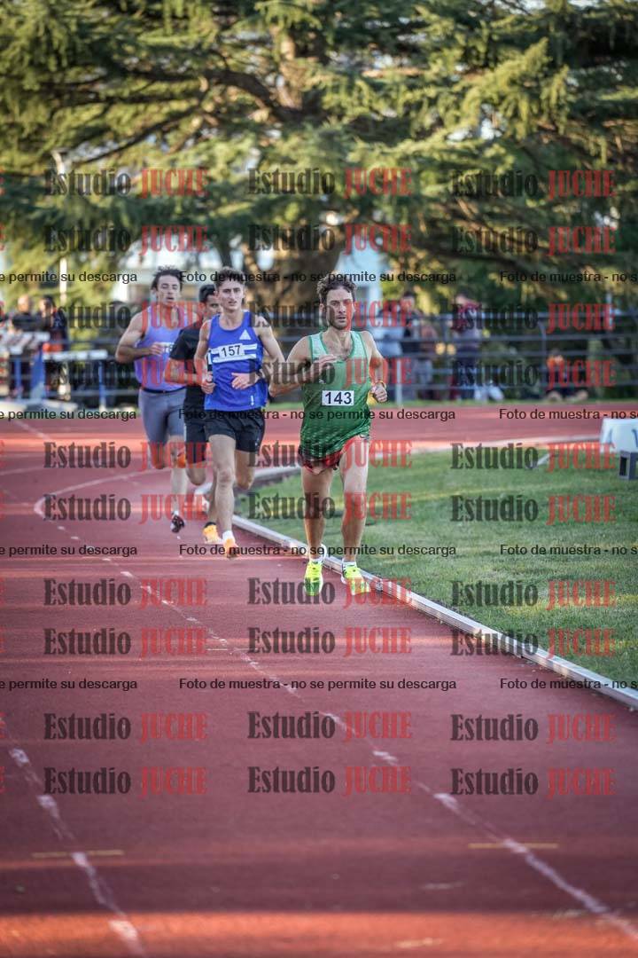 Fotos de los 3000 m llanos de varones