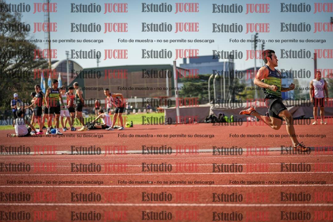 Fotos de los 400 m llanos de varones