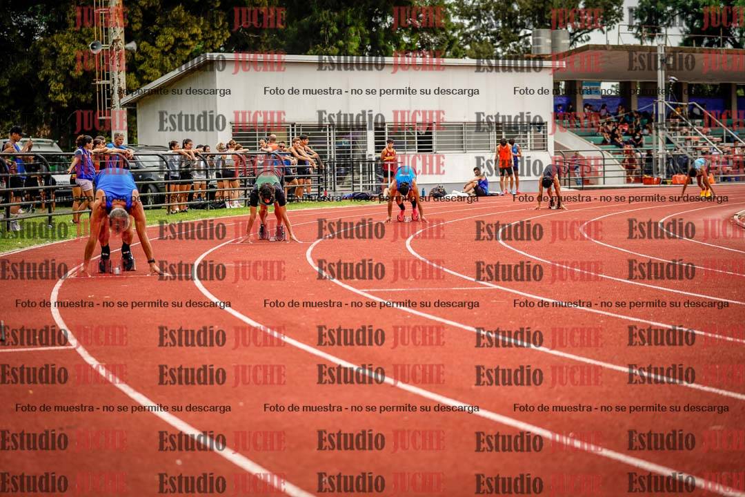Fotos de los 400 m con vallas de varones
