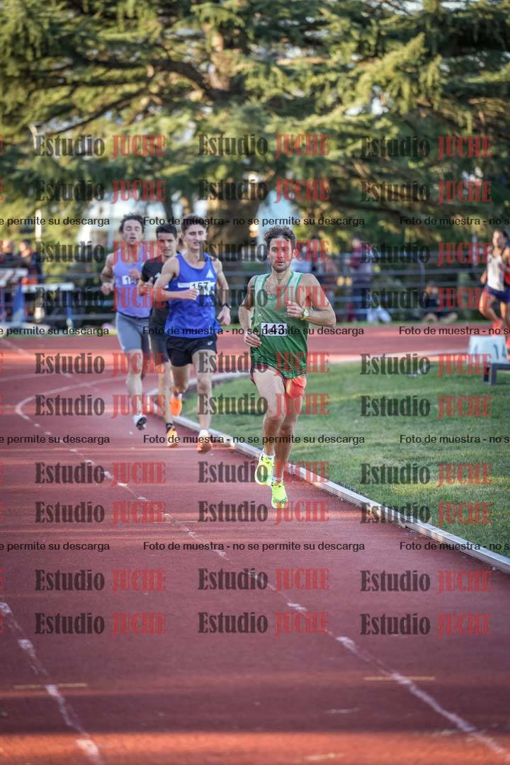 Fotos de los 3000 m llanos de varones