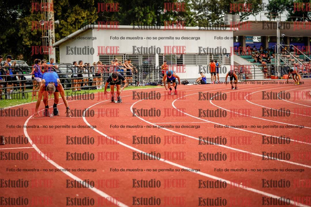 Fotos de los 400 m con vallas de varones