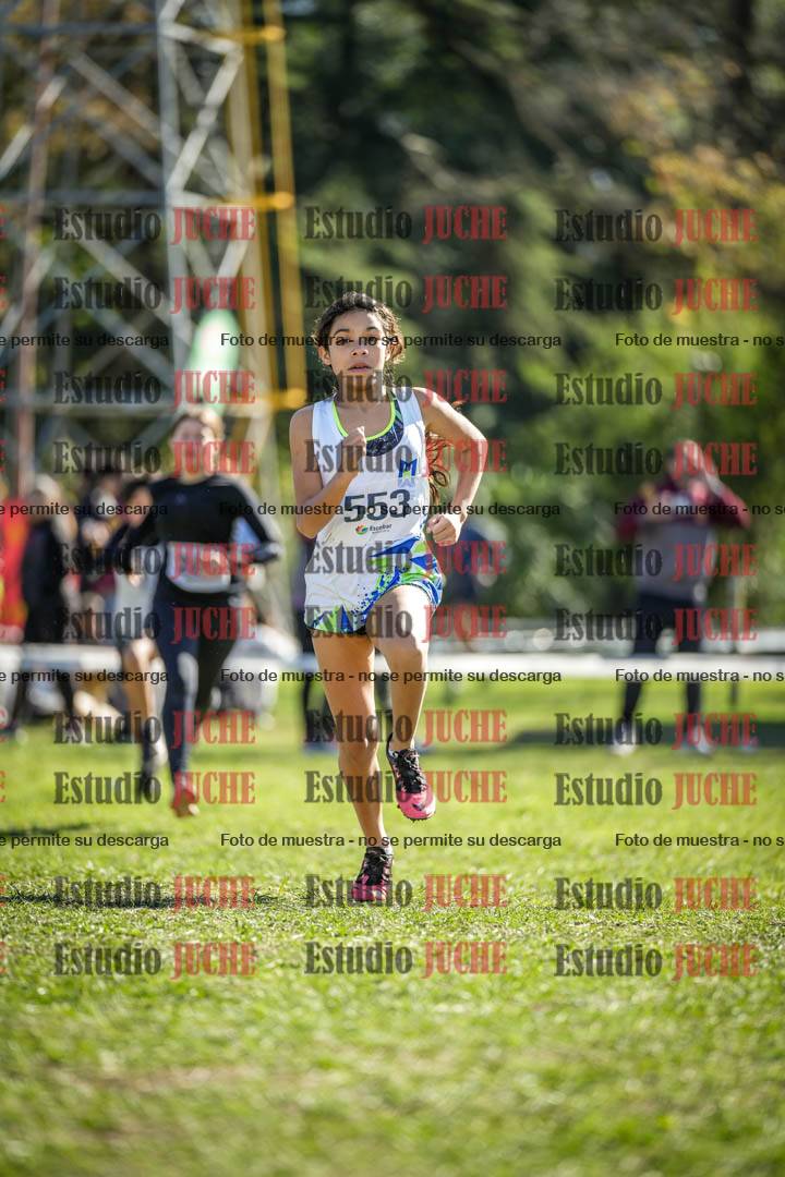 Fotos de la llegada del cross de 1000 m