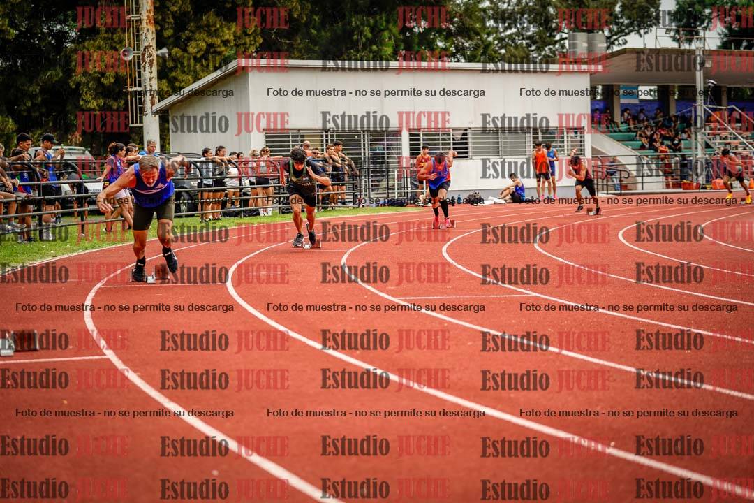 Fotos de los 400 m con vallas de varones