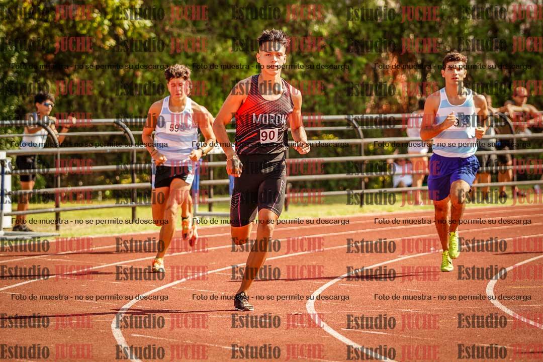 Fotos de los 800 m llanos de varones