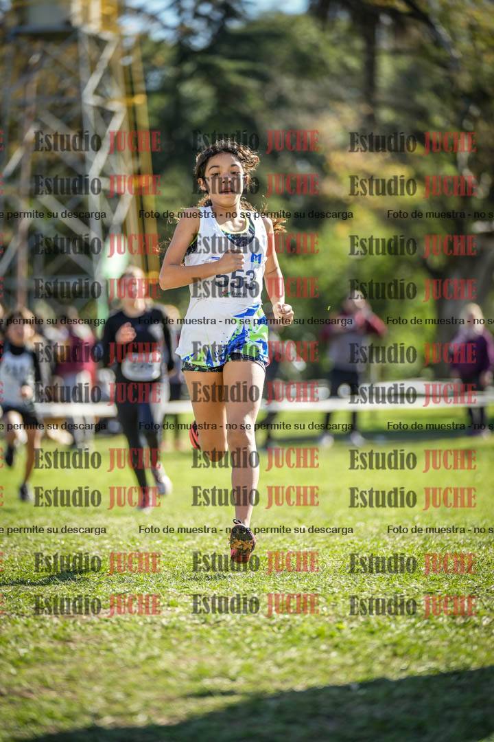 Fotos de la llegada del cross de 1000 m