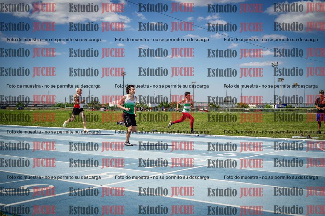 Fotos de los 400 m llanos de varones