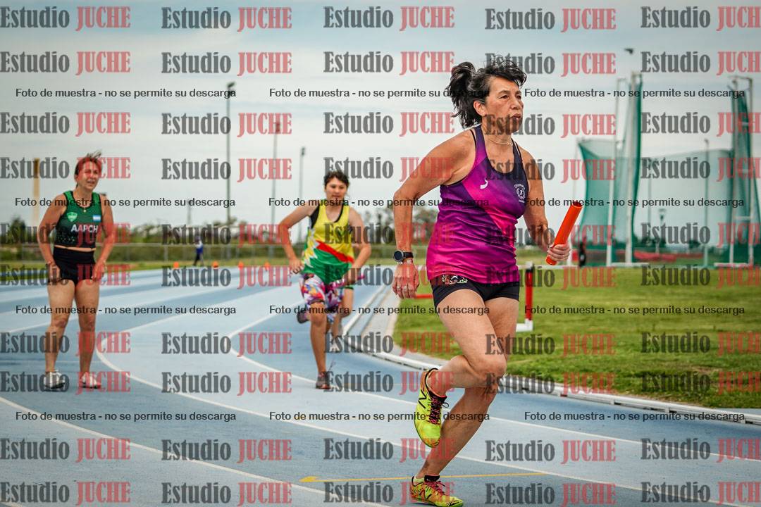 Fotos de las postas 4x200 m llanos de mujeres