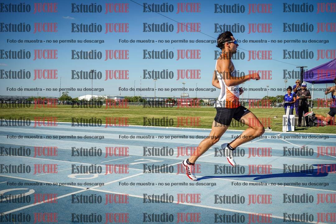 Fotos de los 400 m llanos de varones