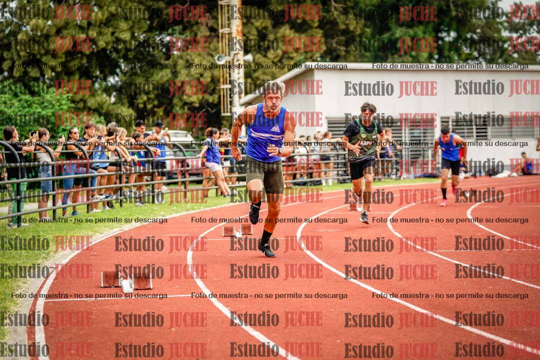 Fotos de los 400 m con vallas de varones