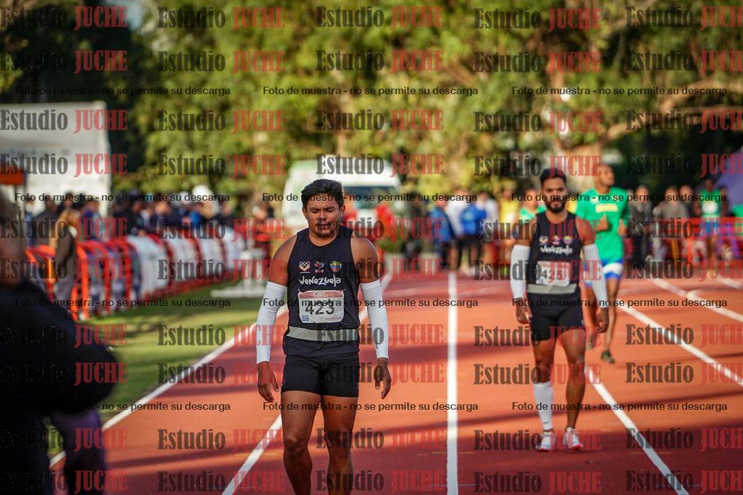 Fotos de algunos extras y podios del día 3