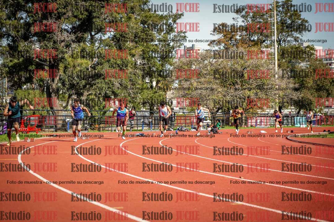 Fotos de los 200 m llanos de varones - FINAL