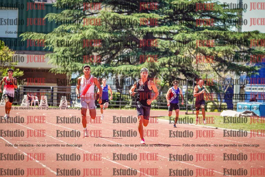 Fotos de los 400 m llanos de varones