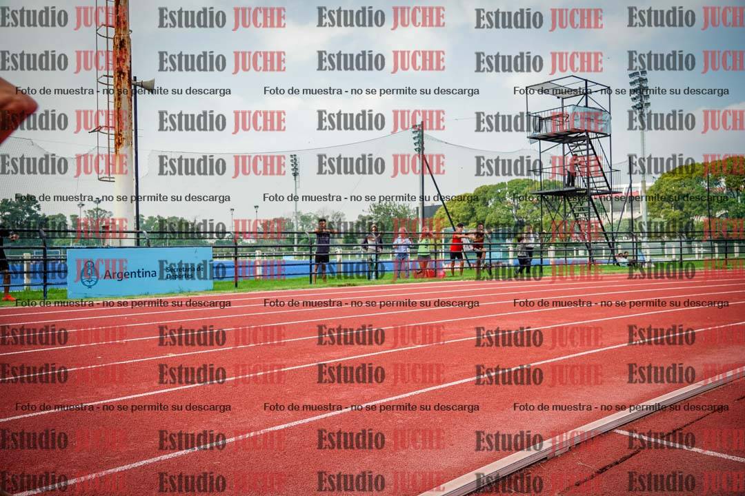 Fotos de los 200 m llanos de varones