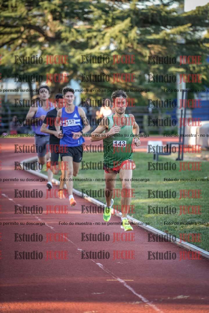 Fotos de los 3000 m llanos de varones