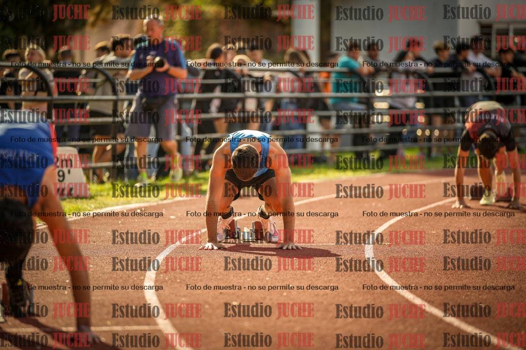 Fotos de los 400 m llanos de varones