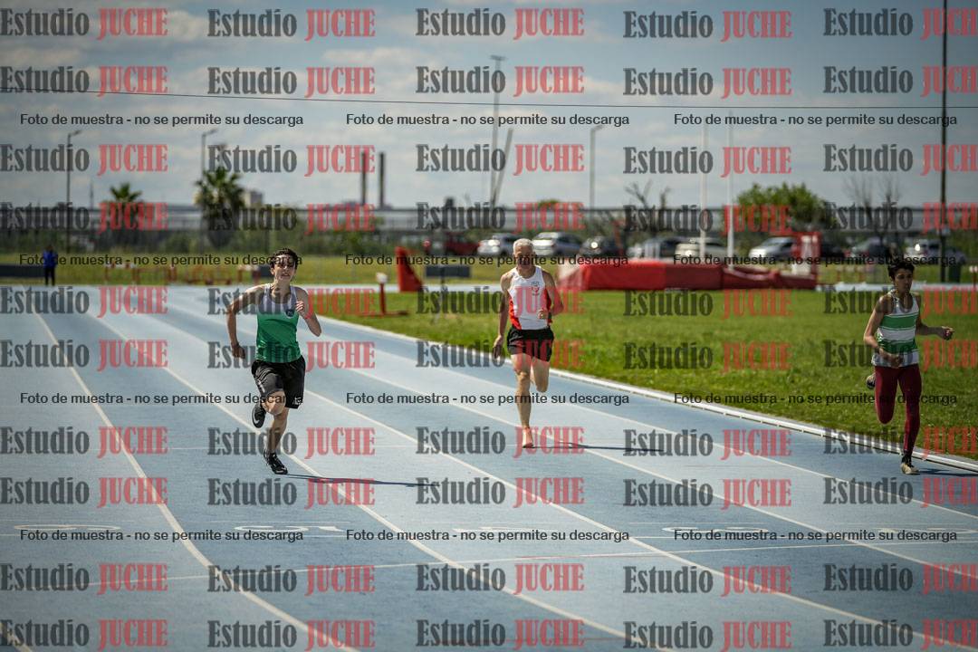 Fotos de los 400 m llanos de varones