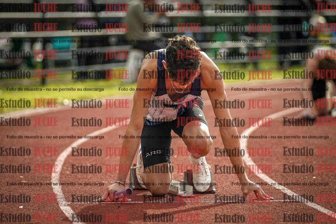 Fotos de las postas 4x400 m llanos de varones