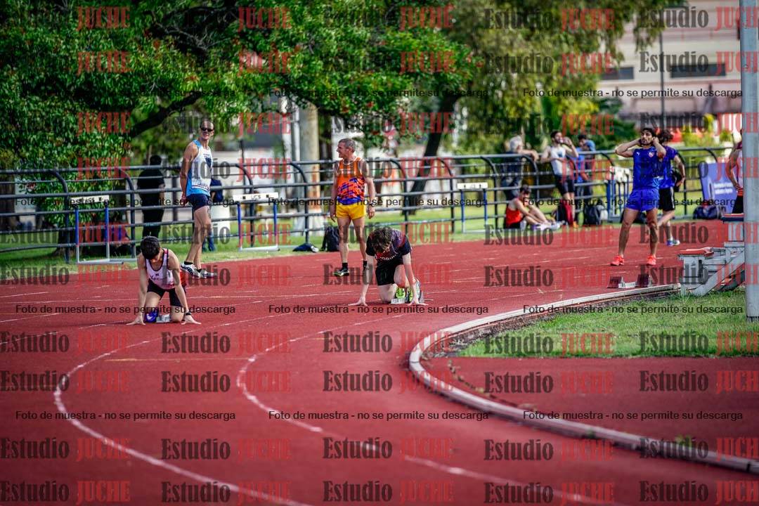 Fotos de los 200 m llanos de varones