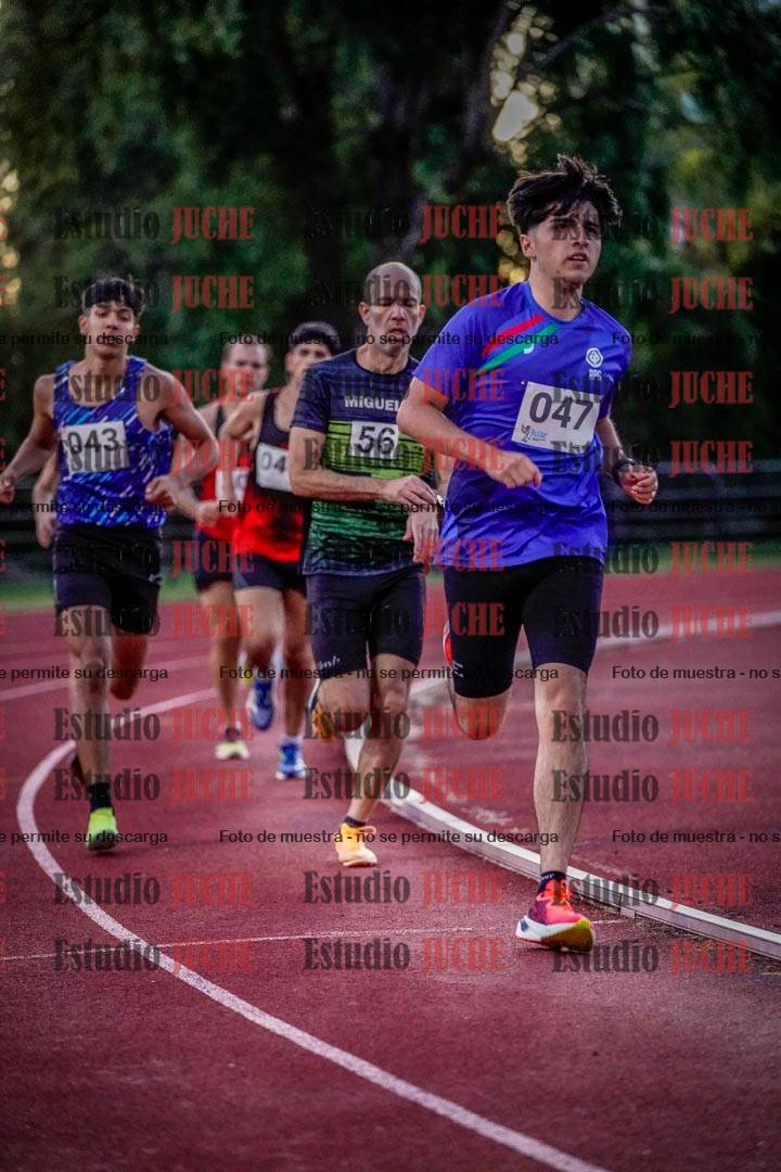 Fotos de los 1500 m llanos de varones