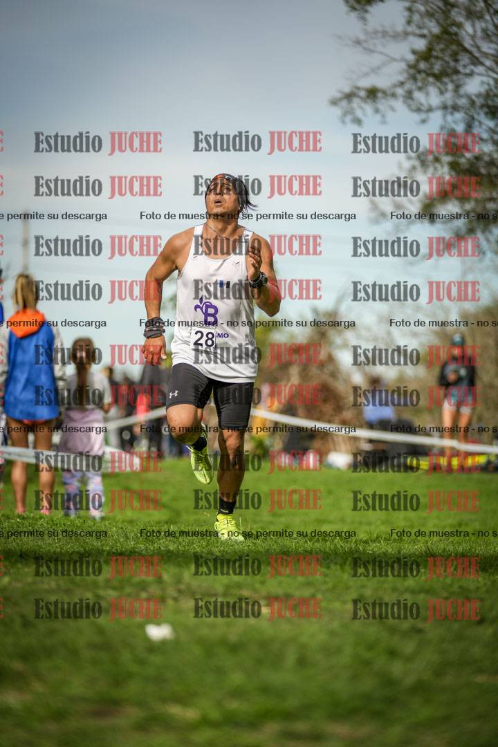 Fotos de la llegada del cross de 8000 m