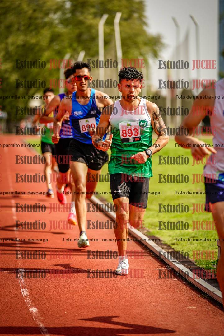 Fotos de los 3000 m llanos de varones