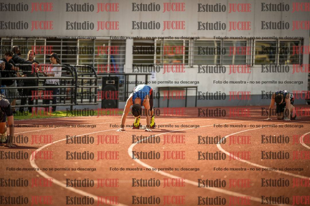 Fotos de los 400 m llanos de varones