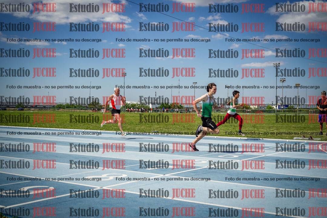Fotos de los 400 m llanos de varones