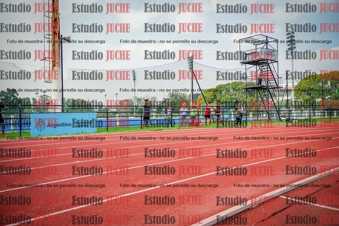 Fotos de los 200 m llanos de varones