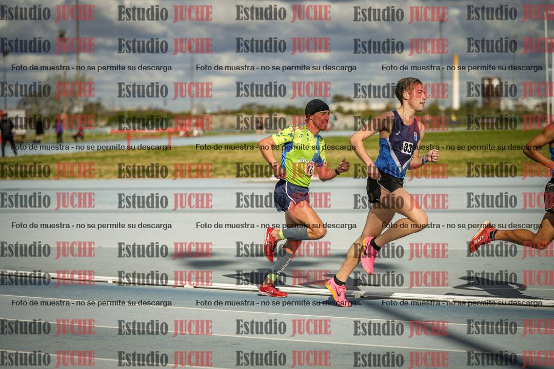 Fotos de los 5000 m llanos de varones