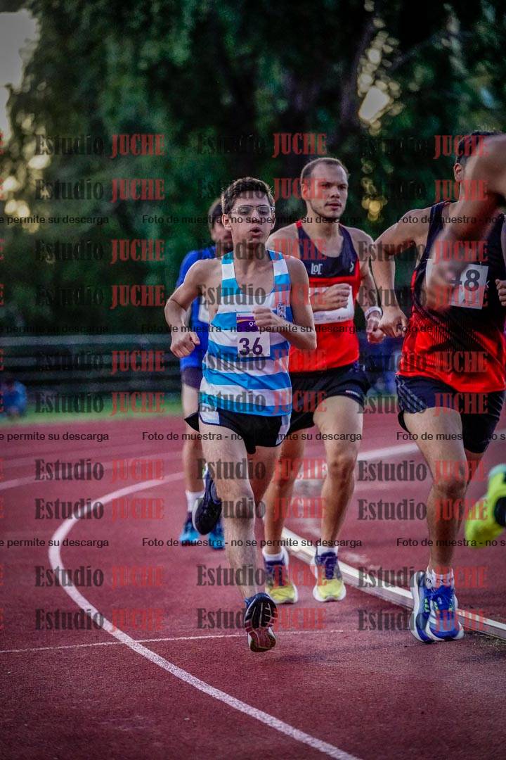 Fotos de los 1500 m llanos de varones