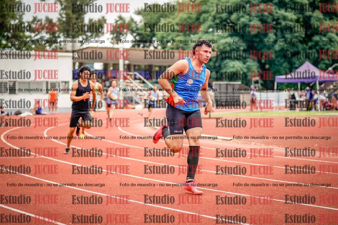 Fotos de los 400 m con vallas de varones