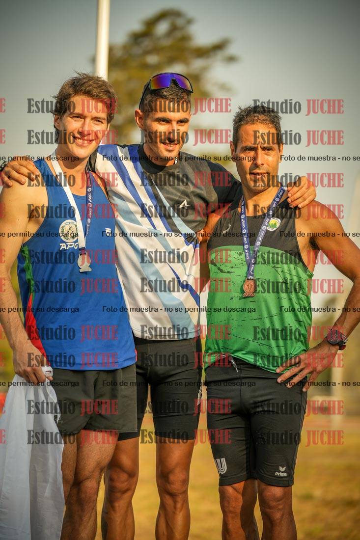 Fotos de algunos podios y extras del torneo